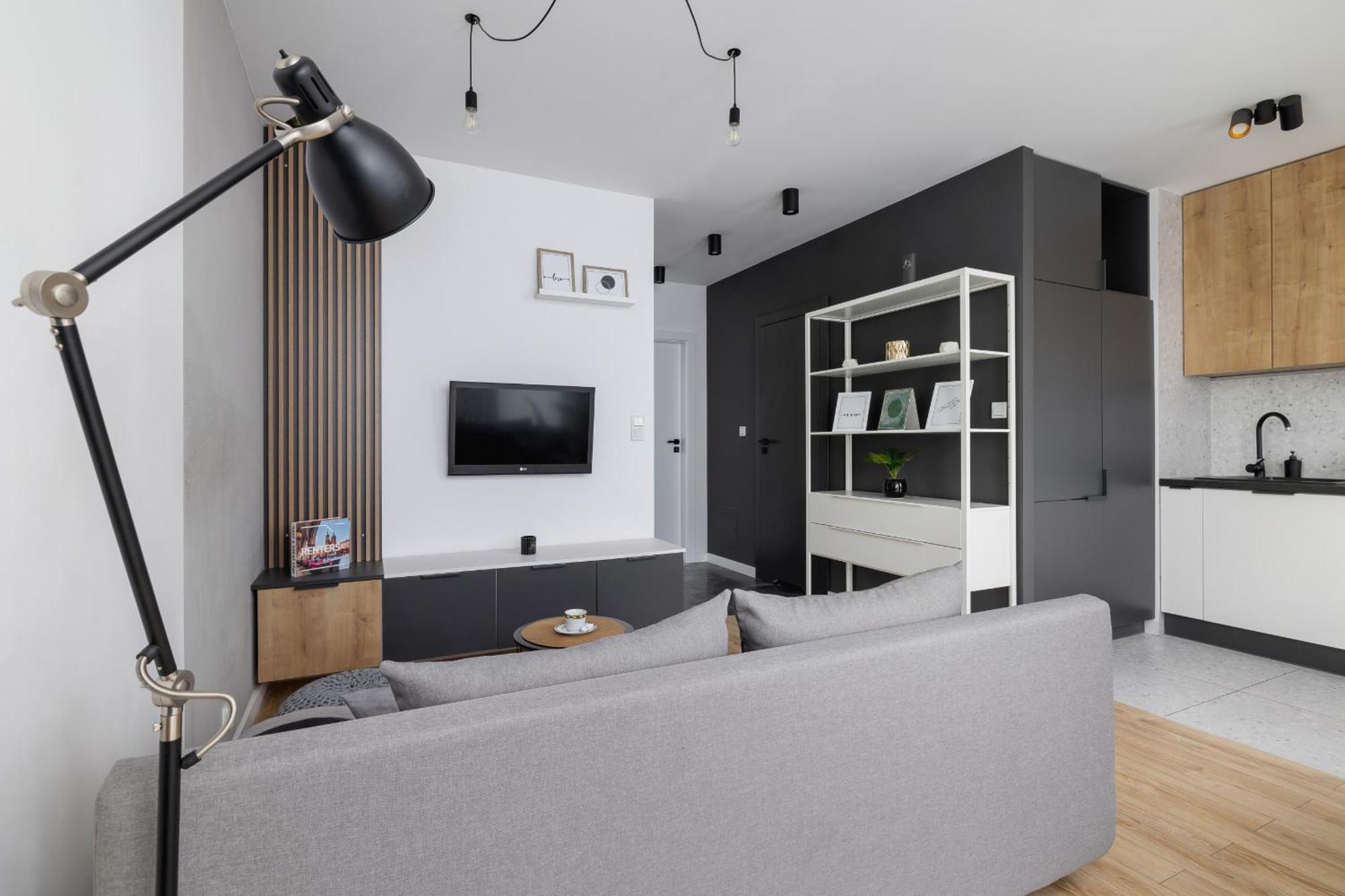 Elegant Apartment In Cracow With Balcony, Parking And Desk By Noclegi Renters Краков Экстерьер фото